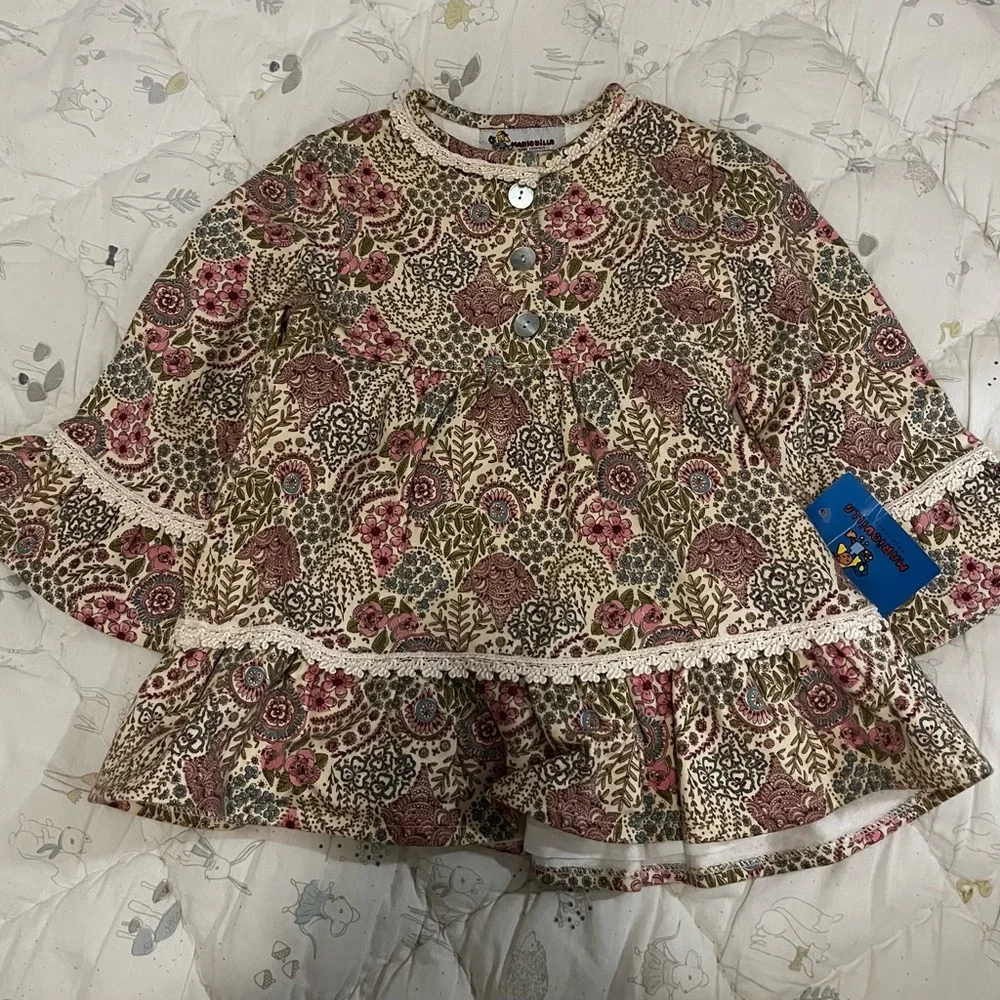 N/A charming floral